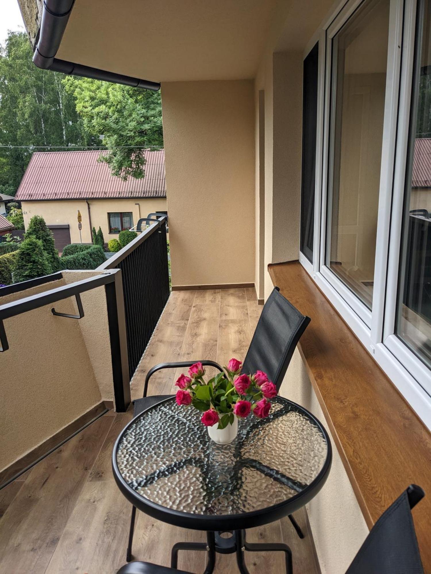 Apartament Piccolo Krasków Eksteriør bilde